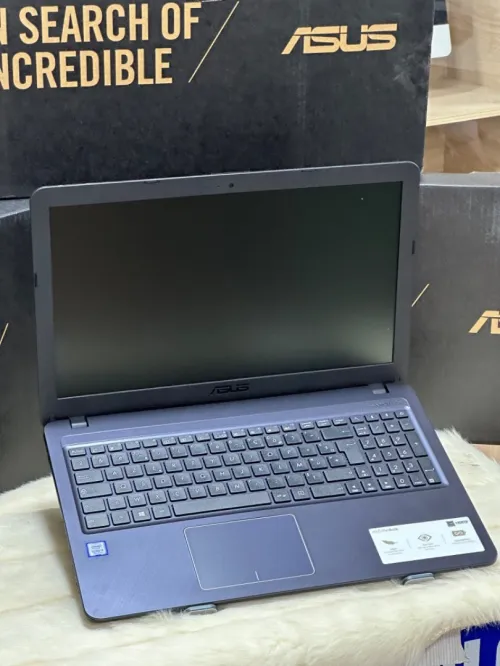 ASUS VIVOBOOK 15 X543U I3 7100U 4GO 256GO SSD NEUF SOUS EMBALLAGE 