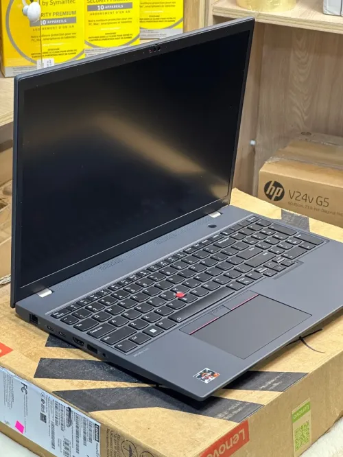 LENOVO THINKPAD P16s Gen 2 AMD RYZEN 7 PRO 7840U 32GO 1TO SSD AMD RADEON 780M NEUF SOUS EMBALLAGE 