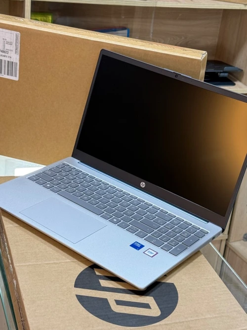 HP LAPTOP 15 FD0352NS INTEL CORE 5 120U 16GO 512GO SSD NEUF SOUS EMBALLAGE