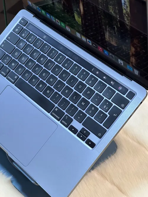 MACBOOK PRO RETINA TOUCHBAR 13.3 2020 I7 2.3GHZ 32GO 512GO SSD CYCLE 335