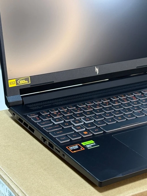 ACER NITRO V16 AI ANV16-42 AMD RYZEN 7 260 16GO 512GO SSD NVIDIA GEFORCE RTX5050 8GO GDDR7 NEUF
