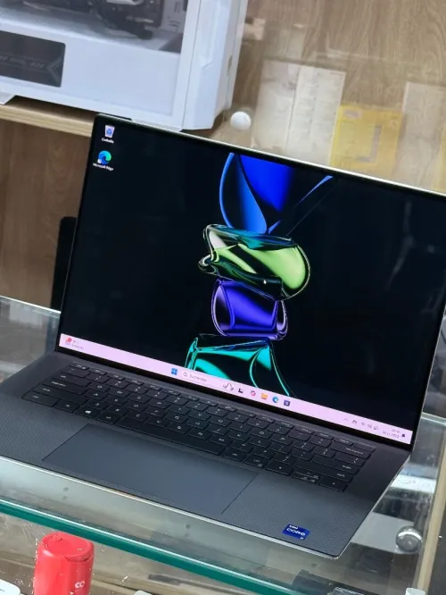 DELL XPS 9510 4K OLED I9 11900H 64GO 1TO SSD NVIDIA GEFORCE RTX3050Ti 4GO TACTILE