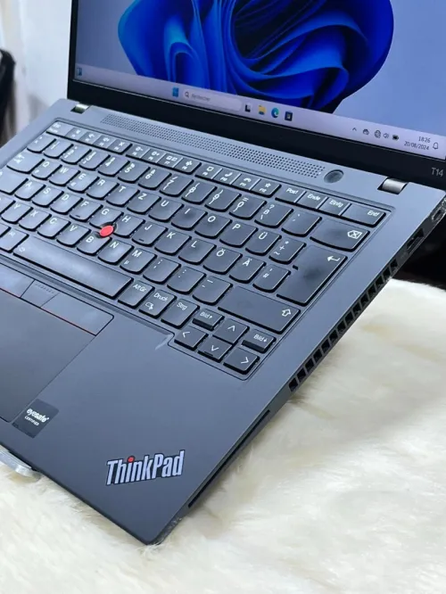 LENOVO THINKPAD T14 GEN 3 I7 1255U 16GO 512GO SSD ECRAN 14" FULL HD 1080P LED WINDOWS 11 ORIGINALE