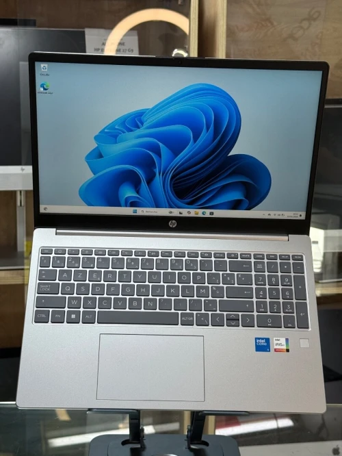 HP LAPTOP 15 FD0XXX INTEL CORE 5 120U 16GO 512GO SSD NVME