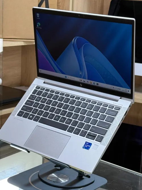 HP ELITEBOOK 830 G8 I7 VPRO 1185G7 16GO 512GO SSD NVME