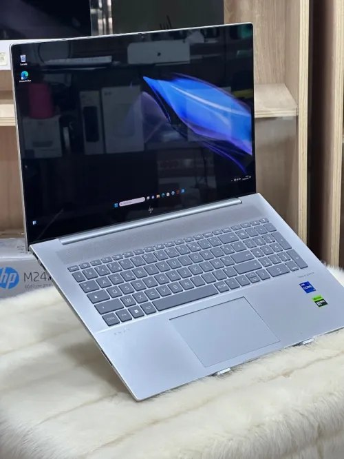 HP ENVY 17 CW0XXX I7 1355U 16GO 512GO SSD NVIDIA GEFORCE RTX3050 4GO GDDR6 17.3 NEUF