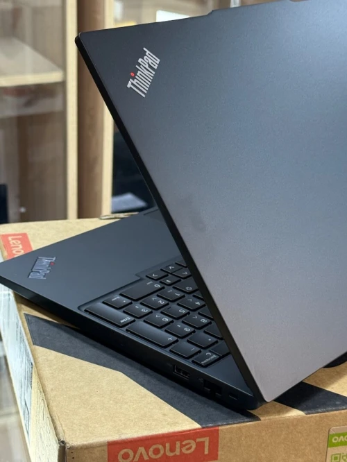LENOVO THINKPAD E16 I7 13700H 16GO 512GO SSD NVME NEUF SOUS EMBALLAGE