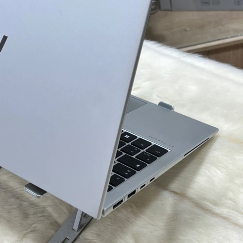HP ELITEBOOK 830 G9 2023 ECRAN 13.3" FHD LED WITH HP SURE VIEW I5 VPRO 1245U RAM 16GO 512GO SSD