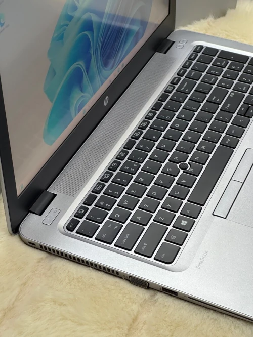 HP ELITEBOOK 850 G3 I5 VPRO 6300U 8GO 128GO SSD + 320GO HDD