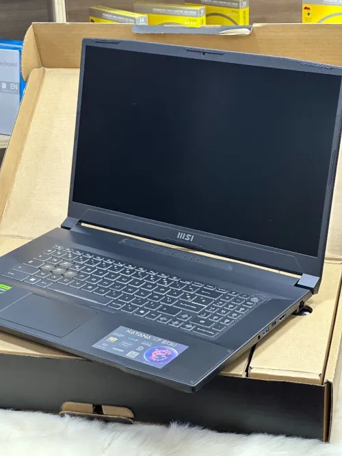 MSI KATANA 17 B13UDXK I5 13420H 16GO 512GO SSD NVIDIA GEFORCE RTX3050 6GO NEUF SOUS EMBALLAGE 