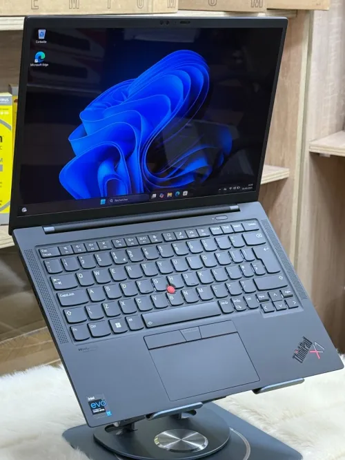 LENOVO THINKPAD X1 CARBON GEN 9 I7 EVO 1185G7 32GO 512GO SSD 4K OLED