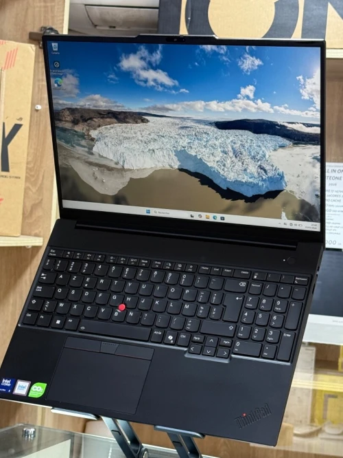 LENOVO THINKPAD E16 GEN 3 ULTRA 5 225U 16GO 512GO SSD NVME