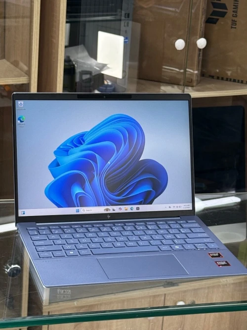 HP PAVILION 13 BG0XXX AMD RYZEN 7 8840U 16GO 512GO SSD NVME