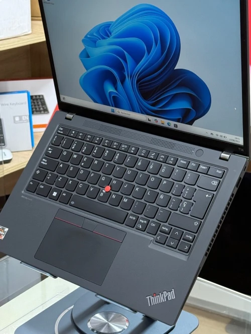 LENOVO THINKPAD T14 GEN 4 AMD RYZEN 5 PRO 7540U 16GO 512GO SSD NVME