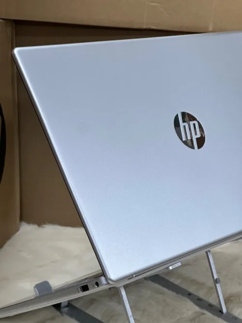 HP LAPTOP 15s FD0355NIA I5 1335U 8GO 512GO SSD NVME NEUF SOUS EMBALLAGE 