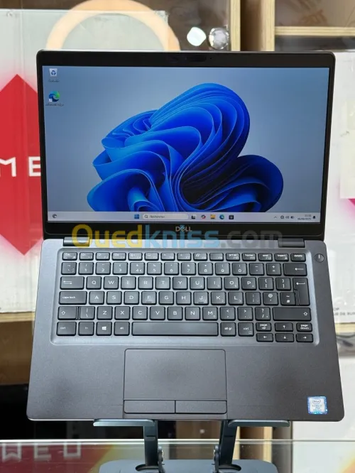 DELL LATITUDE 5300 I7 VPRO 8665U 16GO 256GO SSD NVME 