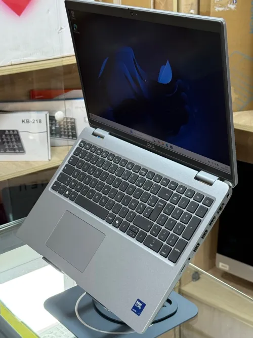 DELL PRECISION 3591 INTEL CORE ULTRA 7 165H 32GO 512GO SSD NVIDIA RTX1000 ada 6GO GDDR6