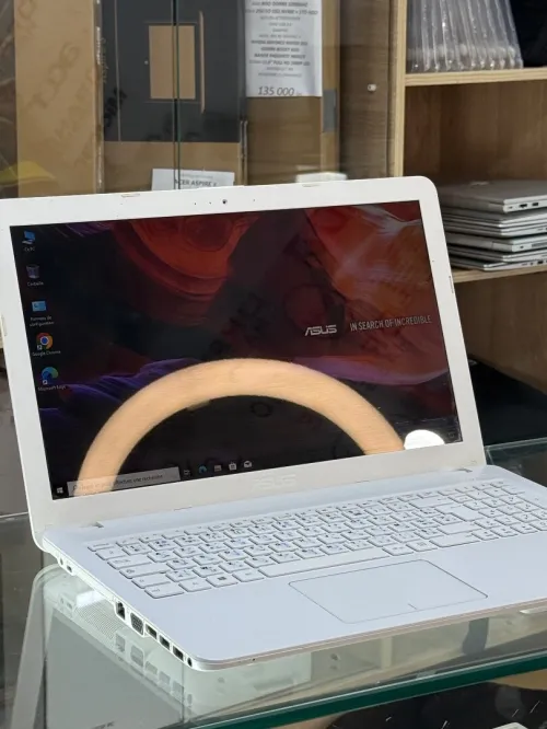 ASUS VIVOBOOK 15 X540SA CELERON N3050 2GO 500GO HDD 
