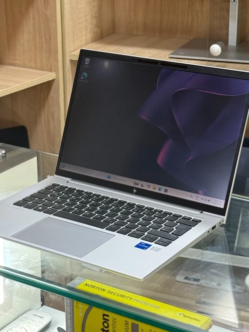 HP ELITEBOOK 840 G9 I5 1245U 16GO 256GO SSD NVME