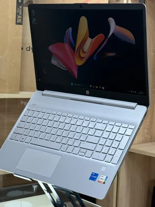 HP LAPTOP 15s FQ5XXX I5 1235U 16GO 512GO SSD