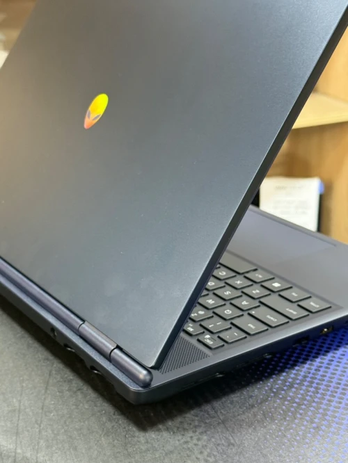 ALIENWARE 16X AURORA ULTRA 9 275HX 64GO 2TO SSD NVIDIA GEFORCE RTX5060 8GO NEUF SOUS EMBALLAGE 