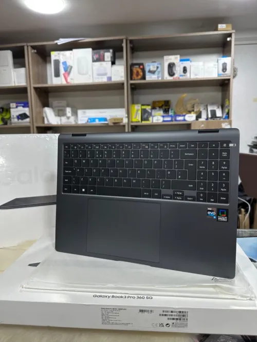 SAMSUNG GALAXY BOOK 3 PRO 360 5G I5 1340P 8GO DDR5 256GO SSD NEUF SOUS EMBALLAGE 