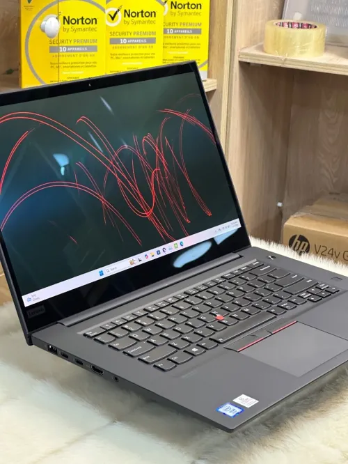 LENOVO THINKPAD CARBON P1 GEN 3 4K OLED INTEL XEON W-10855M 32GO 512GO SSD NVIDIA T2000 4GO 4K OLED 