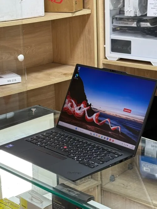 LENOVO THINKPAD X1 CARBON GEN 13 AURA EDITION ULTRA 7 EVO 258V 32GO 2TO SSD TACTILE