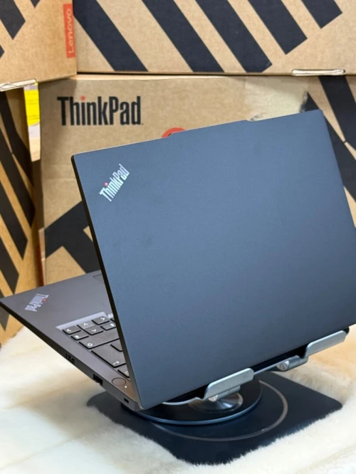 LENOVO THINKPAD E14 GEN 6 AMD RYZEN 5 7535U 16GO DDR5 512GO SSD NEUF SOUS EMBALLAGE 