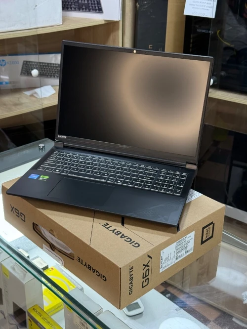 GIGABYTE GAMING G6X9KG I7 13650Hx 16GO 1TO SSD NVME NVIDIA GEFORCE RTX4060 8GO GDDR6 NEUF SOUS EMBAL