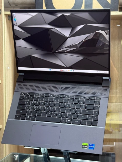 DELL G16 7630 I7 13650Hx 32GO 1TO SSD NVME NVIDIA GEFORCE RTX4060 8GO GDDR6
