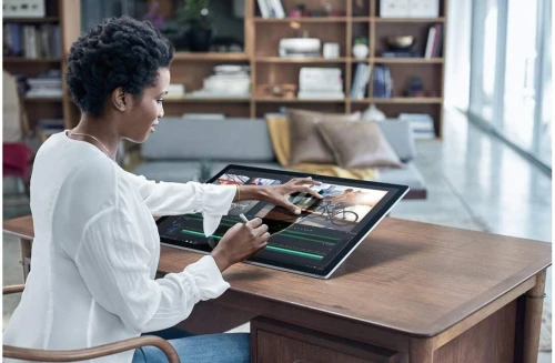 Microsoft Surface Studio i7HQ 2.7GHz 1TB SSD 2TB HDD 28" 4K