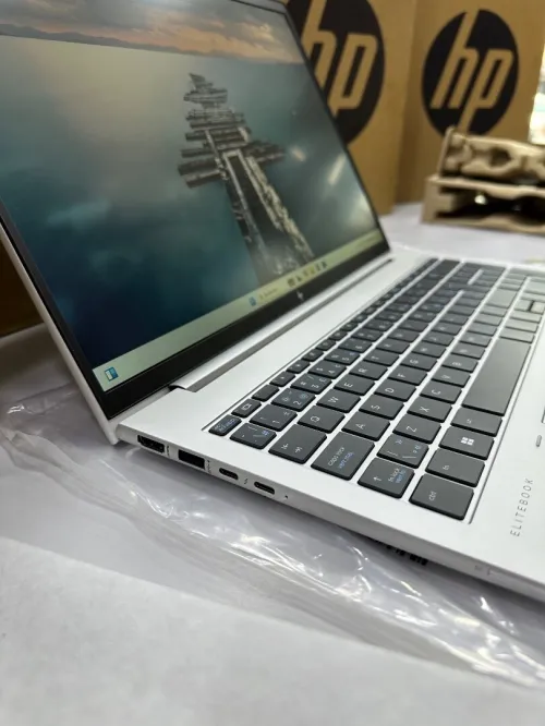 HP EliteBook 860 G10 i5 1335U 16GB DDR5 512GB SSD 16" NEUF SOUS EMBALLAGE