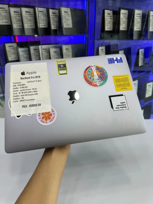 MacBook Pro 2019 i7 32GB RAM 512GB SSD 16"