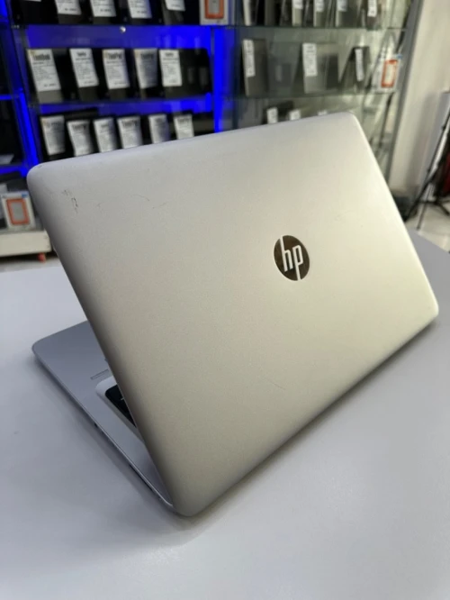 Laptop HP Elitebook 850 G3 i5-6em 8GB 256GB AMD R7 L365X 1GB