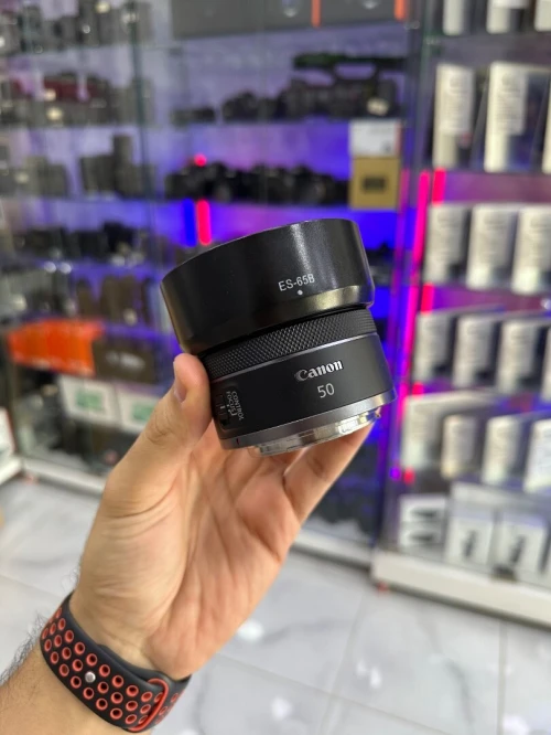 Objectif Canon RF 50mm F/1.8 STM