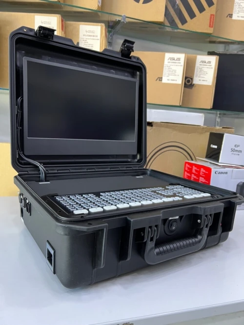 Régie vidéo mobile Blackmagic ATEM Mini Extreme ISO & Valise BSS-Case Extreme
