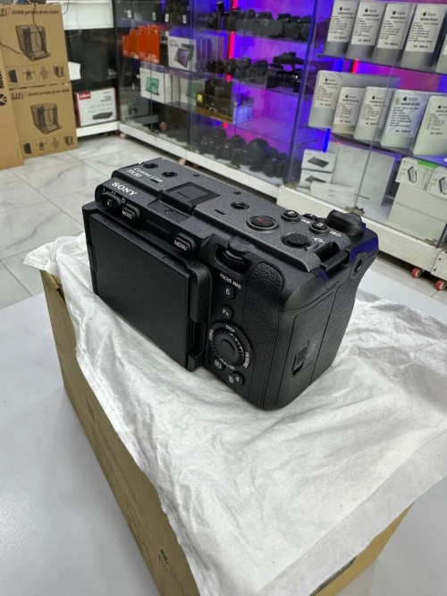 SONY FX30 Cinema Line Super35 26MP UHD 4K 120P