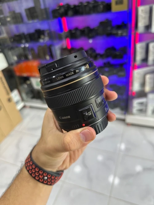 Objectif Canon EF 85mm F/1.8 USM