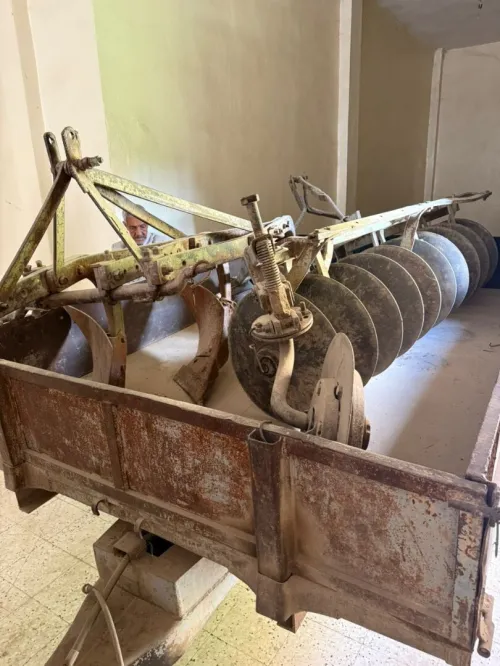 TRACTEUR MASSEY FERGUSON 260 1980