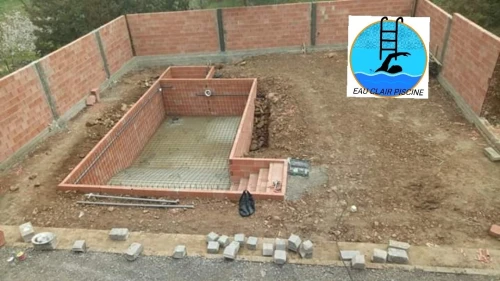 LES PISCINES  مسابح منزلية