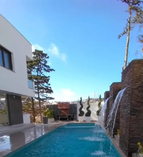 Construction des piscines بناء مسابح