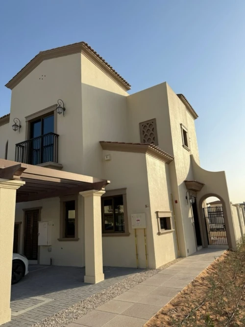 CONSTRUCTION DES VILLAS AVEC PISCINE
