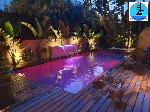LES PISCINES  مسابح منزلية