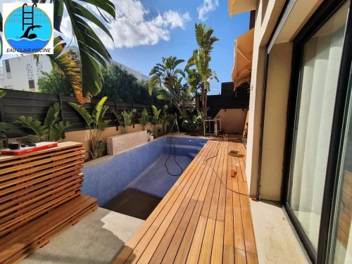 LES PISCINES  مسابح منزلية