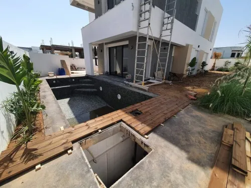 Construction des piscines مسابح