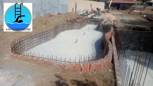 LES PISCINES  مسابح منزلية