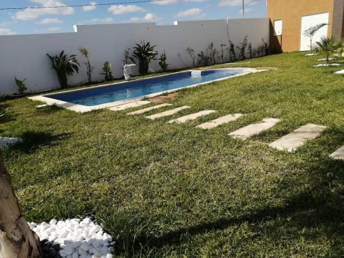 Construction des piscines مسابح
