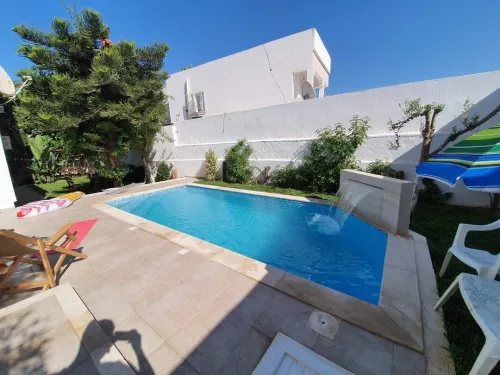 Construction des piscines مسابح