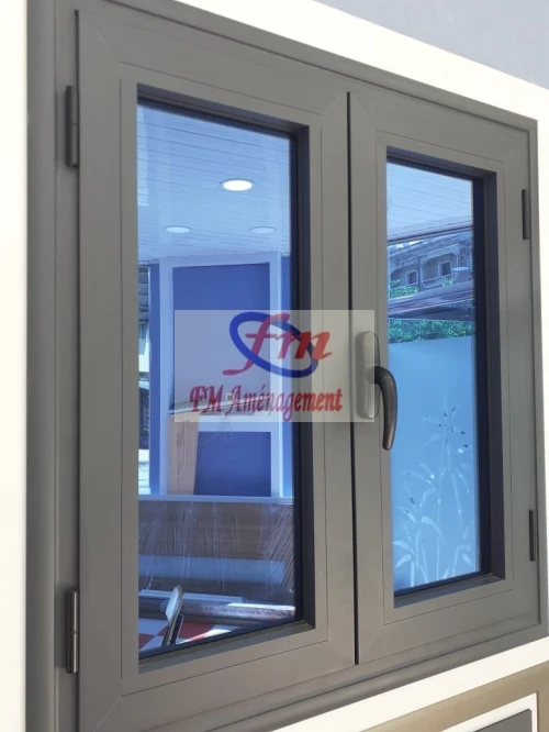 Menuiserie aluminium TPR. Strugal, HPS, Méta 50, Cloison Amovible et verre Trempé
